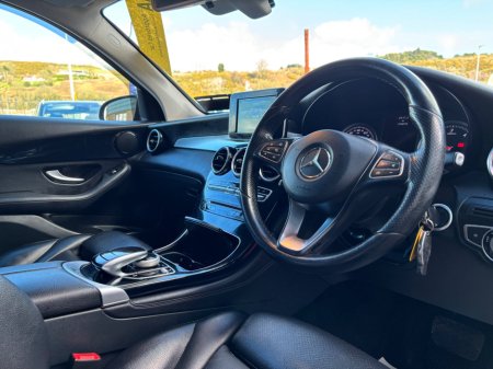 2016 Mercedes-Benz GLC Class - thumbnail 6