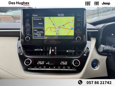 2020 Toyota Corolla Hybrid Luna-Sport Saloon €22,450 thumbnail