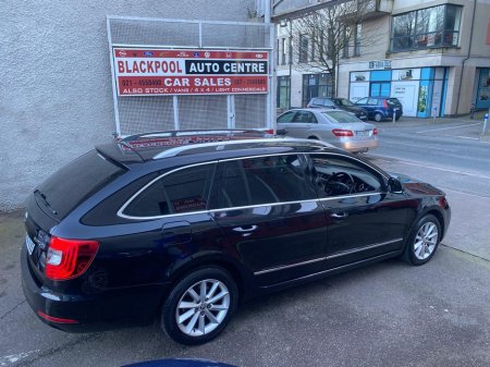 2014 Skoda Superb - thumbnail 9