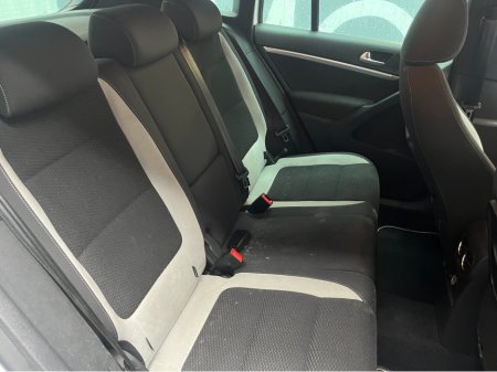 2014 Volkswagen Tiguan - thumbnail 10