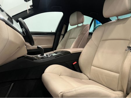 2013 BMW 5 Series - thumbnail 18