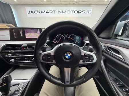 2019 BMW 5 Series - thumbnail 23