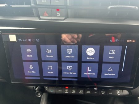 2026 Alfa Romeo Junior Ibrida €44,345 thumbnail