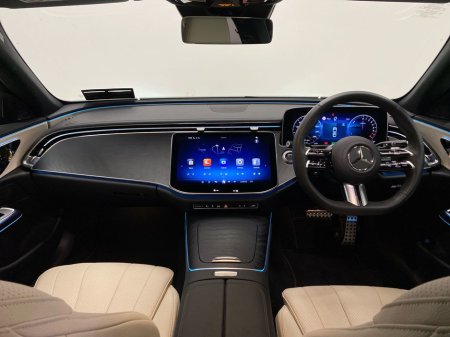 2025 Mercedes-Benz E Class - thumbnail 10