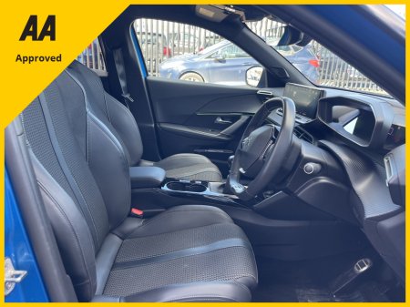 2022 Peugeot 2008 - thumbnail 3