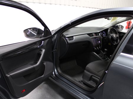 2018 Skoda Octavia STYLE 1.6 TDI 90HP 4DR €9,950 thumbnail