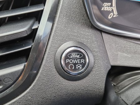 2016 Ford Fiesta - thumbnail 37