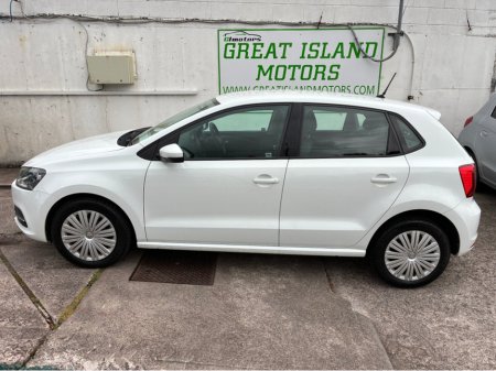 2016 Volkswagen Polo  €13,500