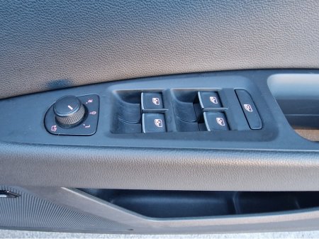 2016 SEAT Leon 2.0 TDI FR TECHNOLOGY-LOW MILES €13,950 thumbnail