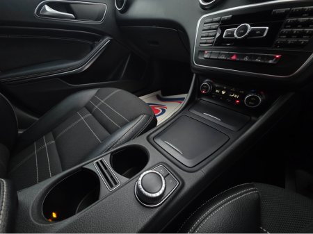 2015 Mercedes-Benz A Class A180  HALF LEATHER HEATED SEATS - REV CAMERA - HI SPEC / SYSTEM LOW ROAD TAX BAND / SIMI DEALER €14,950 thumbnail