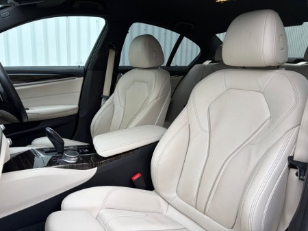 2022 BMW 5 Series - thumbnail 12