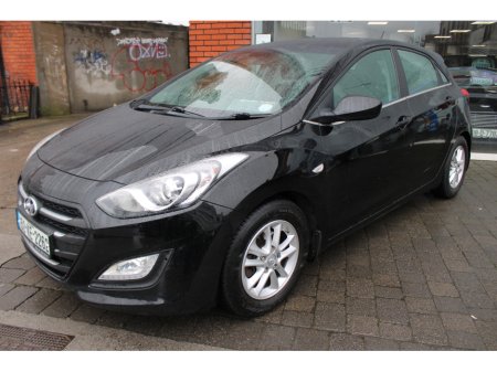 2015 Hyundai i30 1.6 CRDI SE BL/DR 110PS 5DR €7,950 thumbnail