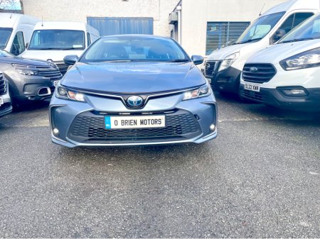 2023 Toyota Corolla LUNA SALOON 4DR AUTO 1.8 PETROL/ELECTRIC SELF CHARGING HYBRID €21,950 thumbnail