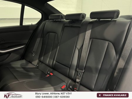 2025 BMW 3 Series - thumbnail 14