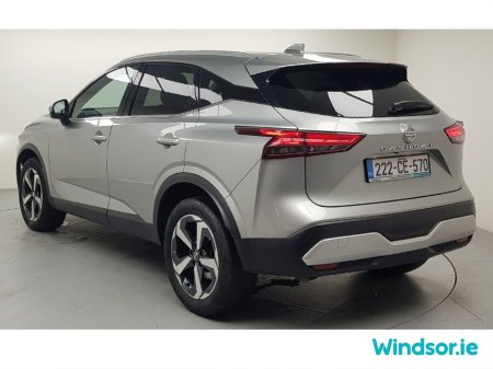 2022 Nissan Qashqai 1.3 PET MILD HYBRID SV PREMIUM €27,995 thumbnail