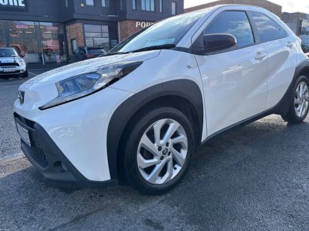 2022 Toyota Aygo - thumbnail 2