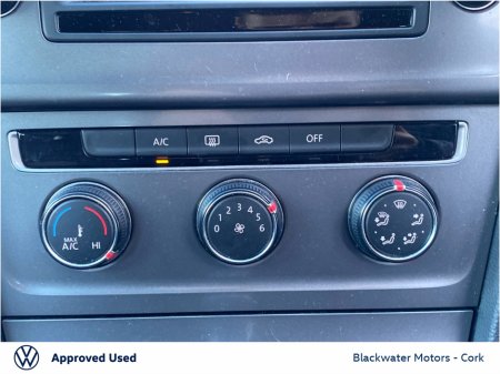 2016 Volkswagen Golf 1.2 85BHP TRENDLINE €14,995 thumbnail