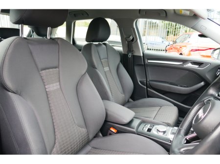 2018 Audi A3 - thumbnail 16