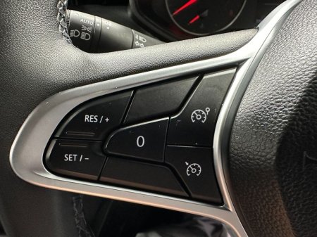 2022 Renault Clio Dynamique 1.0 Petrol €14,800 thumbnail