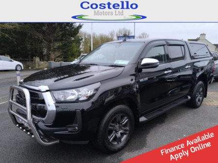 2021 Toyota Hilux 2.4 DOUBLE CAB SR5 4DR €36,000 thumbnail