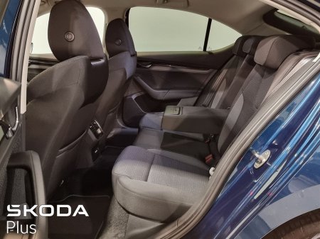 2024 Skoda Octavia OCTAVIA AMB 2.0TDI 115HP thumbnail