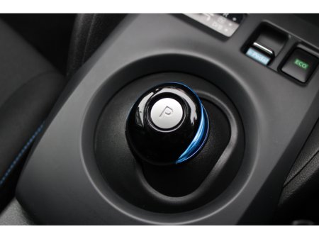 2022 Nissan Leaf - thumbnail 16