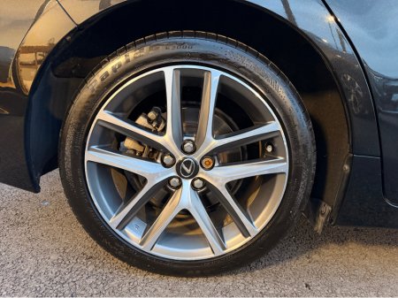 2016 Lexus CT 200 h - thumbnail 12