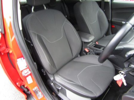 2016 Ford Focus 1.0 Zetec Ecoboost 100PS 5DR €9,950 thumbnail