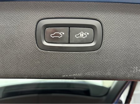 2019 Volvo XC90 - thumbnail 21