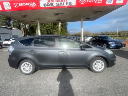 2013 Toyota Prius - thumbnail 4