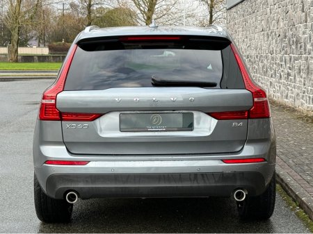 2021 Volvo XC60 2.0D MOMENTUM 5DR AUTO €38,950 thumbnail