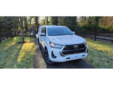 2022 Toyota Hilux  €31,950 thumbnail