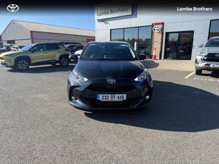 2023 Toyota Yaris - photo 2