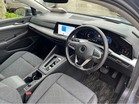 2022 Volkswagen Golf ADAVANCE AUTOMATIC 2.0 DIESEL //HEATED SEATS AND STEERING WHEEL//HEAD UP DISPLAY//REVERSE CAMERA//KEYLESS ENTRY// €27,950 thumbnail