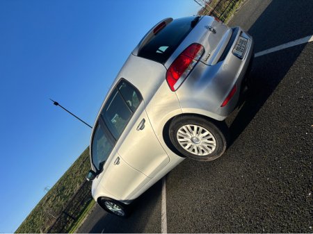 2009 Volkswagen Golf TRENDLINE 2.0 TDI MANUAL 5SPEED 5DR 110HP €4,995 thumbnail