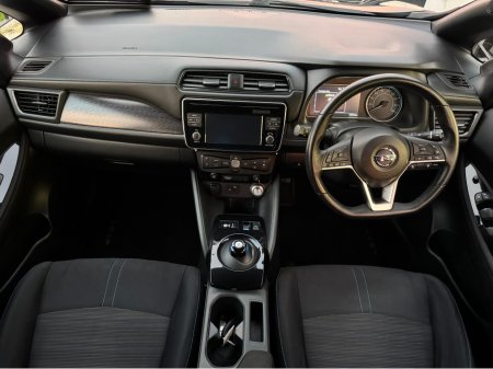 2018 Nissan Leaf EV SV  40KwH BATTERY  4DR €9,695