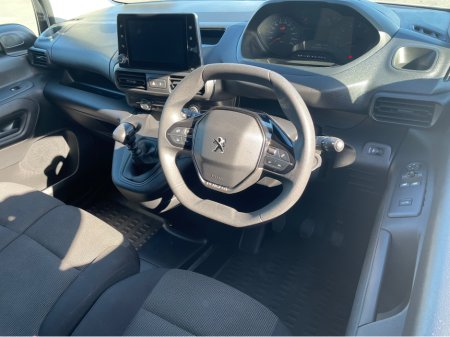 2024 Peugeot Partner - thumbnail 19