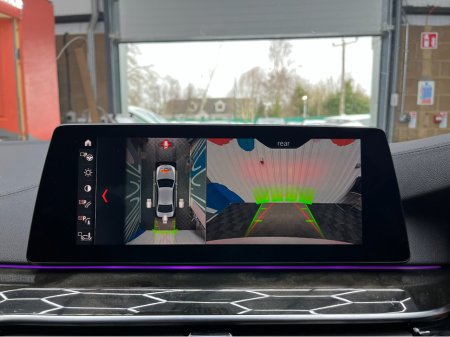 2018 BMW 5 Series - thumbnail 22