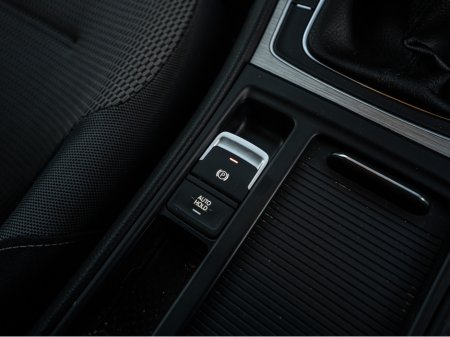 2015 Volkswagen Golf 152 VW Golf 1.6tdi/New NCT/1yr warranty €10,888 thumbnail