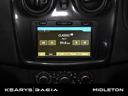 2021 Dacia Logan Signature Blue dCi 95 MY18 €13,990 thumbnail