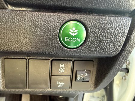 2015 Honda Fit - thumbnail 16