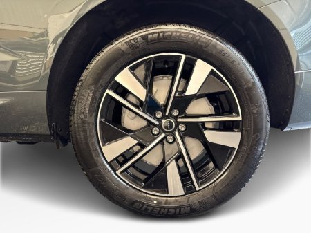 2026 Volvo XC60 T6 PLUS DARK *IN STOCK* €175 PER WEEK ON PCP €77,844 thumbnail