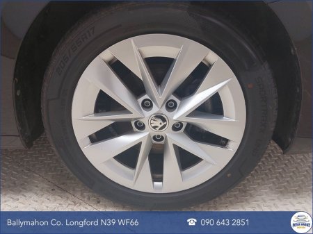 2024 Skoda Octavia OCTAVIA AMB 2.0TDI 115HP €29,450 thumbnail