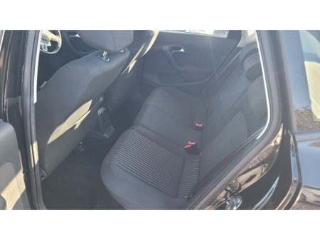 2011 Volkswagen Polo - thumbnail 14