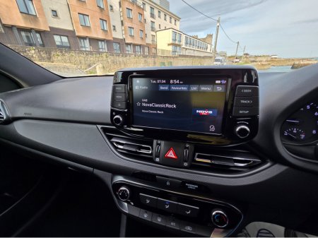 2022 Hyundai i30 - thumbnail 25