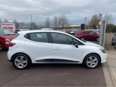 2017 Renault Clio - thumbnail 3