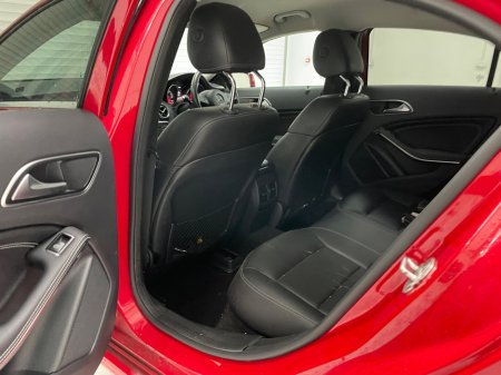 2016 Mercedes-Benz A Class A180 d URBAN €11,495 thumbnail