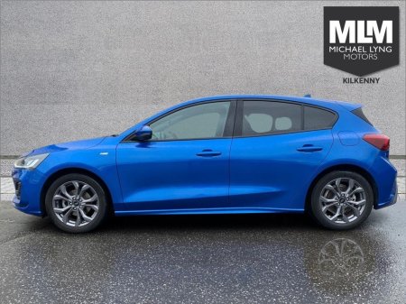 2023 Ford Focus - thumbnail 5