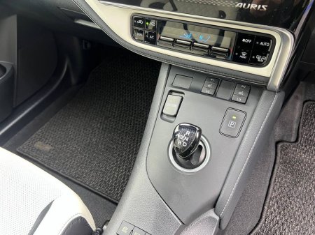 2016 Toyota Auris - thumbnail 11