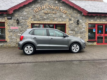 2015 Volkswagen Polo - view 2